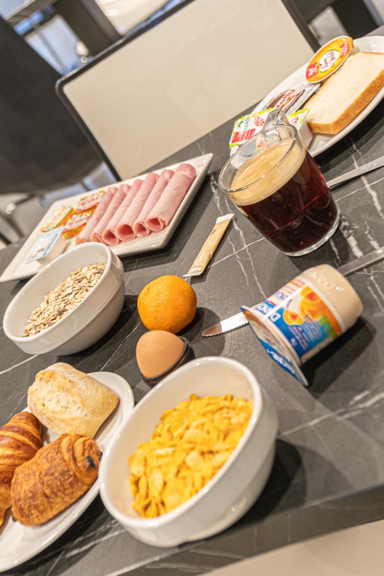 Montempo Apparthotel Bordeaux Centre - Bassins A Flot Ngoại thất bức ảnh