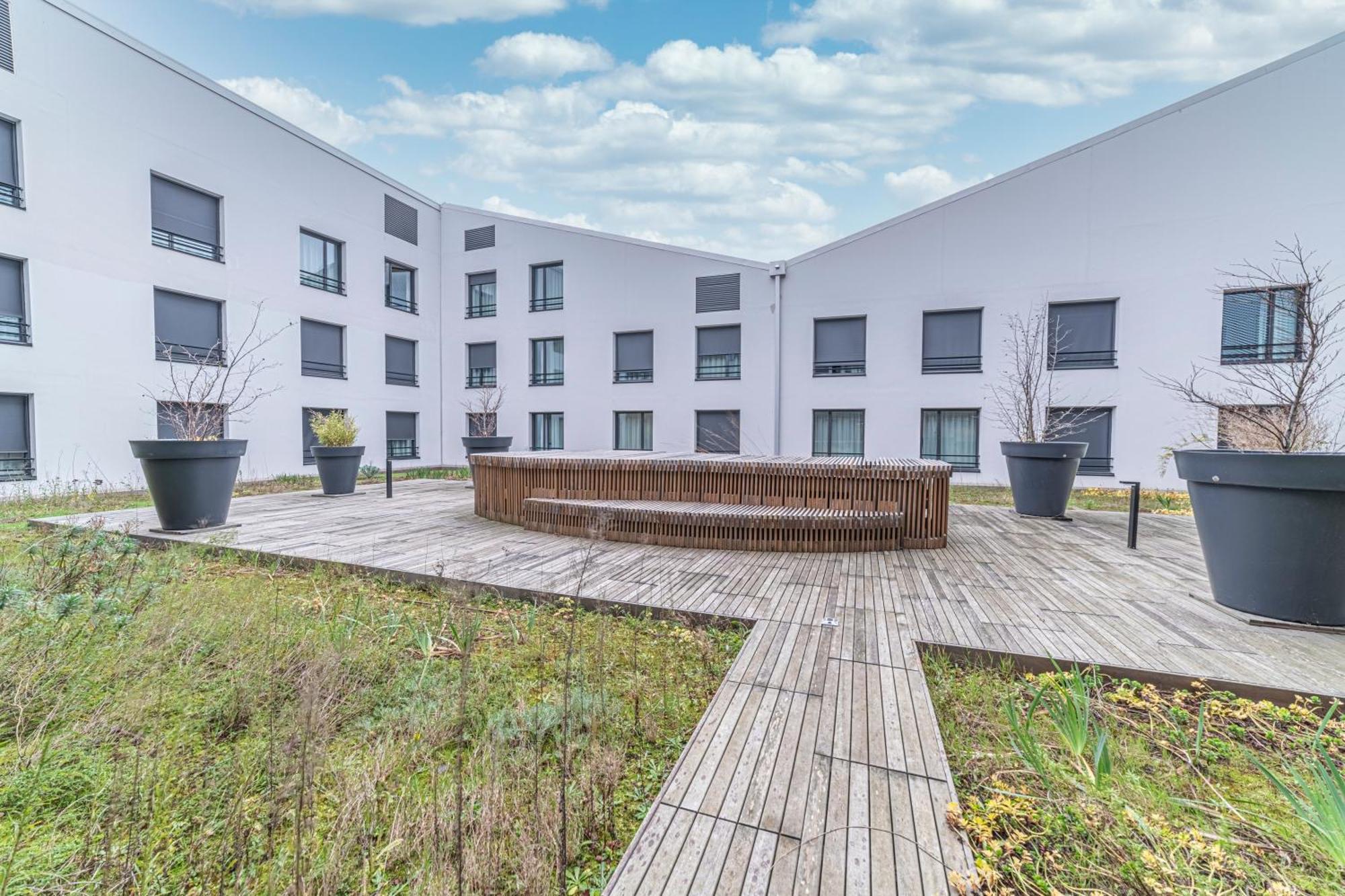 Montempo Apparthotel Bordeaux Centre - Bassins A Flot Ngoại thất bức ảnh